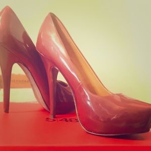5/ 48 Patent Leather Rose Platform Stilettos